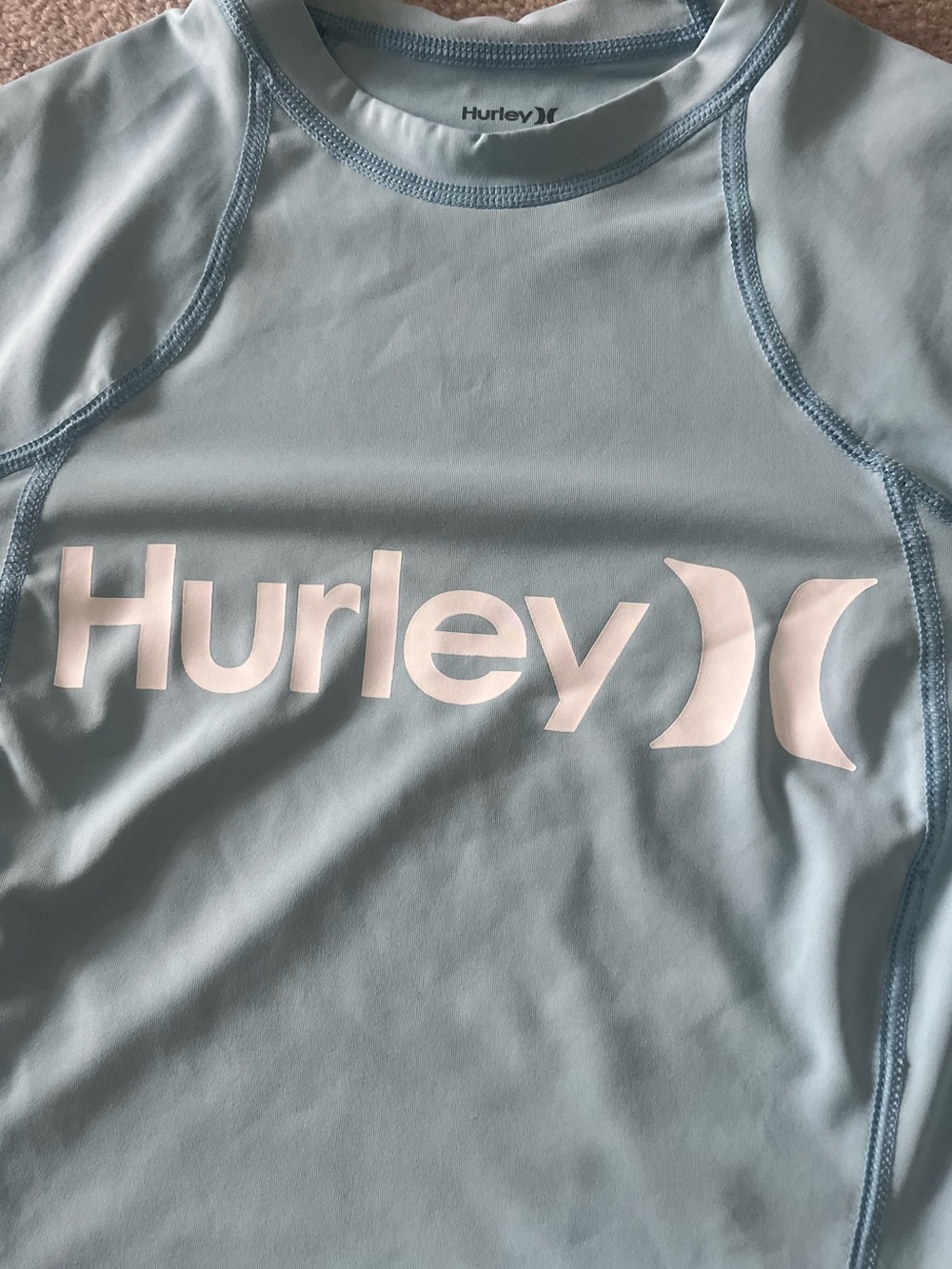Hurley One and Only Short Sleeve Rashguard - Picture 2 of 5